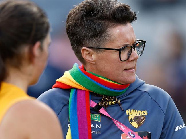 GEELONG, AUSTRALIA - NOVEMBER 04: Bec Goddard, Senior Coach of the Hawks looks on during the 2023 AFLW Round 10 match between The Geelong Cats and The Hawthorn Hawks at GMHBA Stadium on November 04, 2023 in Geelong, Australia. (Photo by Michael Willson/AFL Photos via Getty Images)