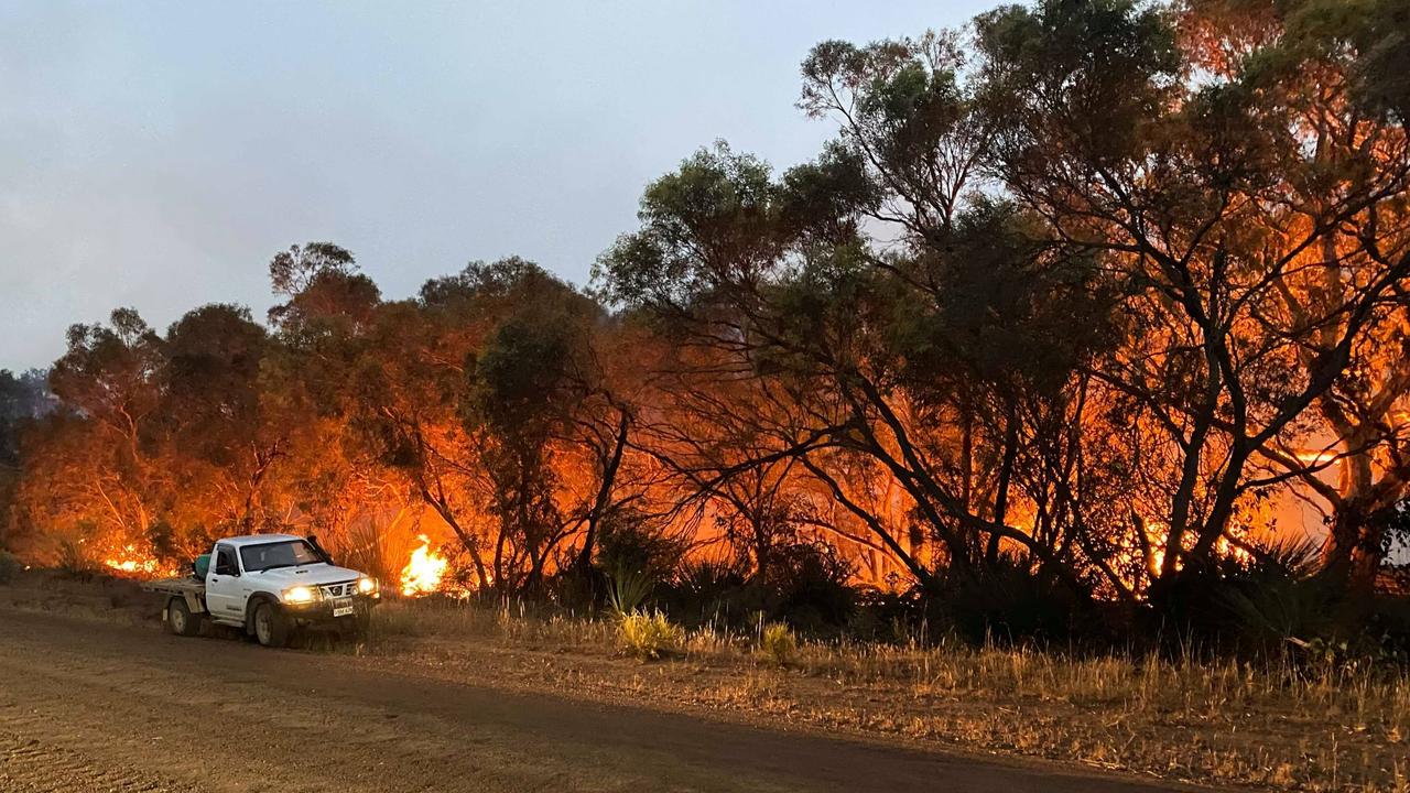 Redland council sunset cruise to help Kangaroo Island bushfire victims ...