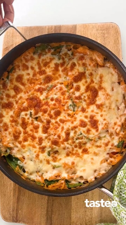 ‘Marry me’ chicken risoni bake