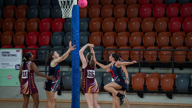 Tracy Village Falcons against the MASH Vipers in the 2023 Darwin Netball under-17 Div 1 grand final. Picture: Pema Tamang Pakhrin