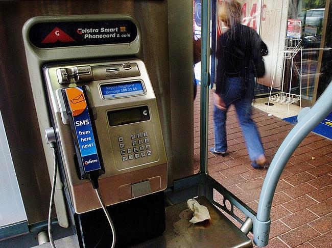 9/11/06   (Louise)   Telstra phone booth in High St Penrith. Picture: Darren Edwards