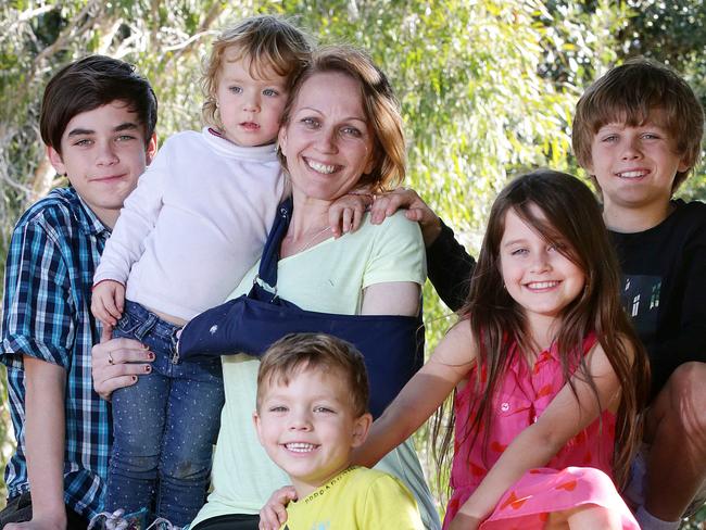 PRIDE OF AUSTRALIA. Rachael Moore and her five children who are nominated for Pride of Australia awards, Wakerly, Brisbane. Jayden 14; Cameron, 12; Kaylea, 9; Zane, 4; & Samantha, 2. Photographer: Liam Kidston.