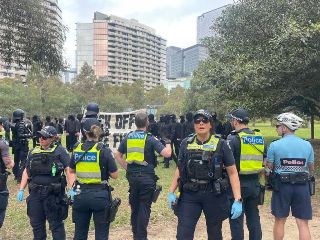 Police tried to keep the two groups separate when the alleged neo-Nazis returned to the encampment. They left shortly after as hundreds of protesters jeered and applauded. Picture: Instagram/svenlucpicard