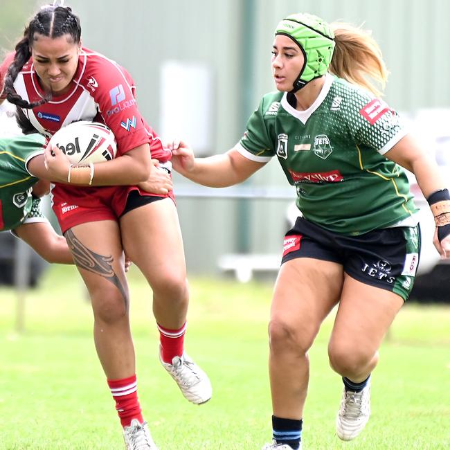 Emalini Waqairatu (right) as a Jets player - she was an Ipswich SHS ace on Tuesday.