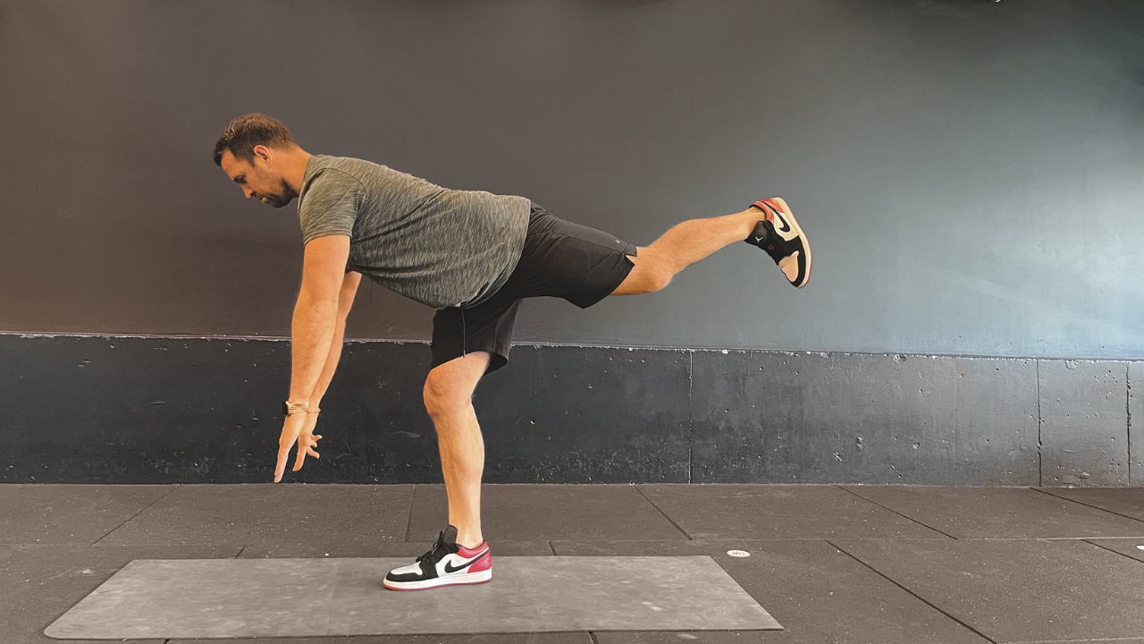 This circuit workout will exercise your way to long, lean legs