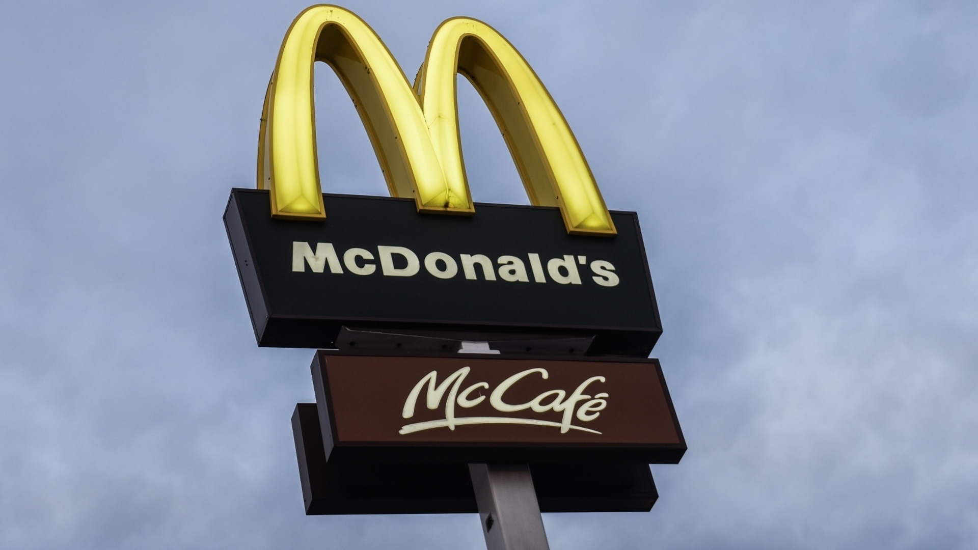 South Australian McDonald’s locked down after bomb threat