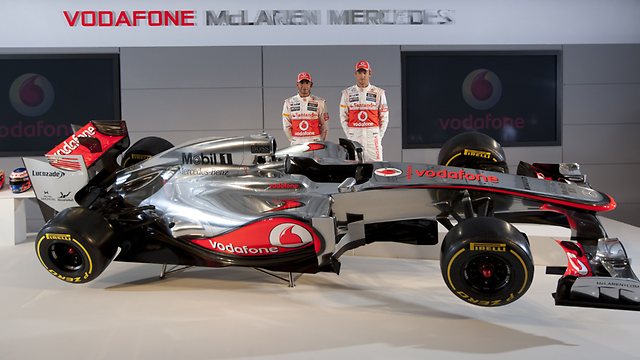 McLaren unveils MP4-27 with the hope for 2012 championship