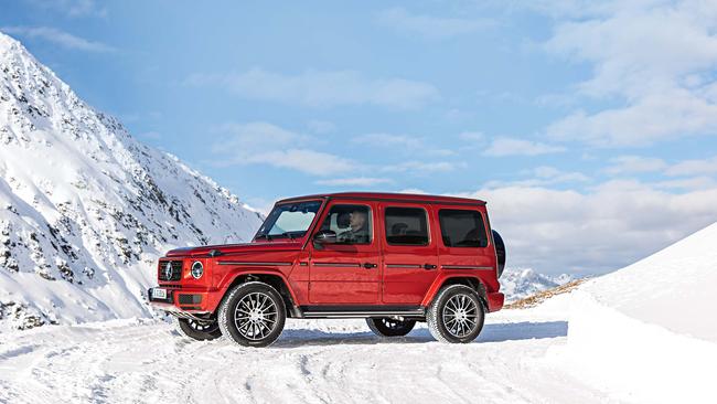 The Mercedes G350D.