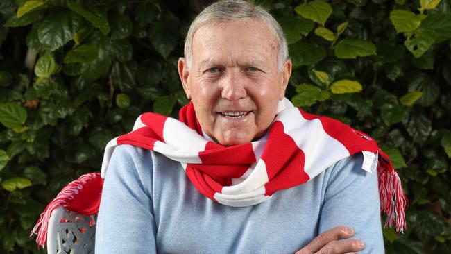 Bob Skilton will be honoured with his own statue at Lakeside Stadium. Picture: David Crosling