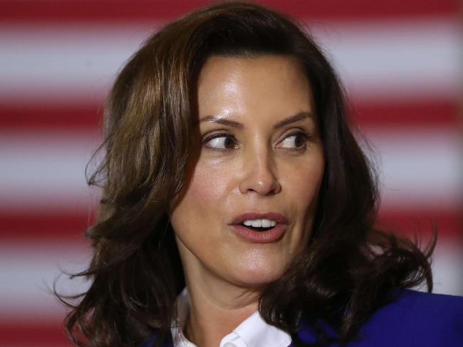 SOUTHFIELD, MICHIGAN - OCTOBER 16: Gov. Gretchen Whitmer introduces Democratic presidential nominee Joe Biden delivers remarks about health care at Beech Woods Recreation Center October 16, 2020 in Southfield,m Michigan. With 18 days until the election, Biden is campaigning in Michigan, a state President Donald Trump won in 2016 by less than 11,000 votes, the narrowest margin of victory in the state's presidential election history.   Chip Somodevilla/Getty Images/AFP == FOR NEWSPAPERS, INTERNET, TELCOS & TELEVISION USE ONLY ==