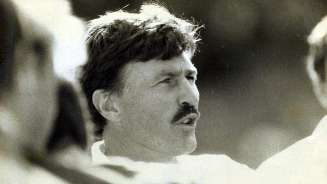 Mick Malthouse addresses the Eagles in 1991.