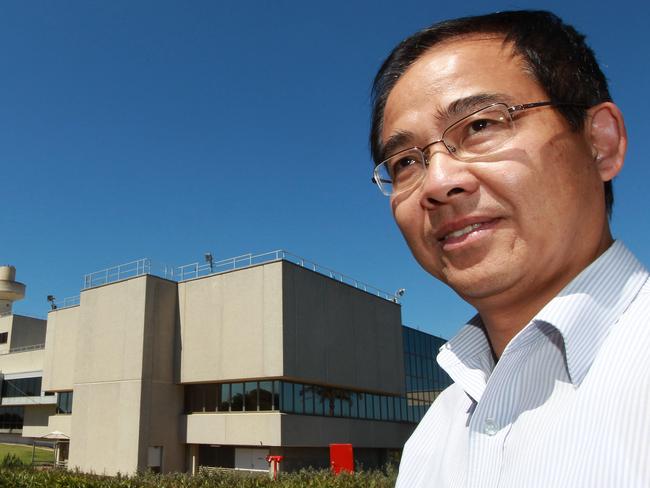 Prof Linfa Wang at CSIRO Geelong