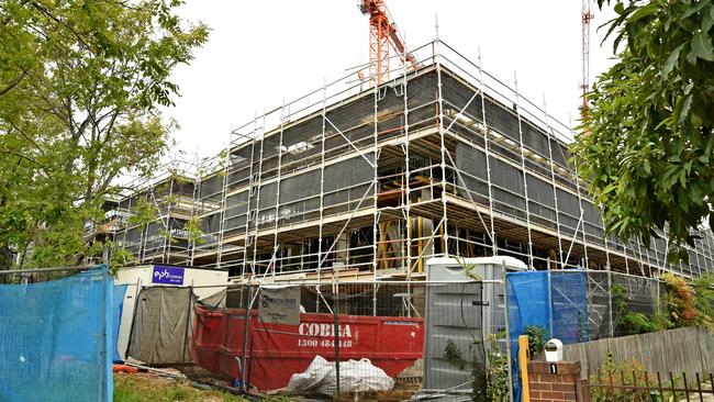 Housing development near the corner of Rosebank Ave and Cliff Road at Epping. Llew Kennedy's home on Rosebank Avenue is dwarfed by two massive medium density housing developments, and there are several more in surrounding streets. (AAP IMAGE / Troy Snook)