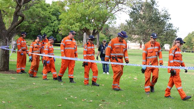 Police, Detectives and SES members at Brougham Gardens, Brougham Place, Adelaide where the death of a man in the Gardens is being investigated. Picture: Emma Brasier