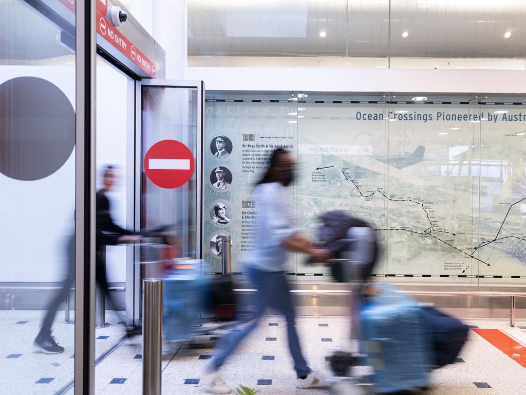 Arrivals at Sydney International Airport. Picture: Monique Harmer/NCA NewsWire