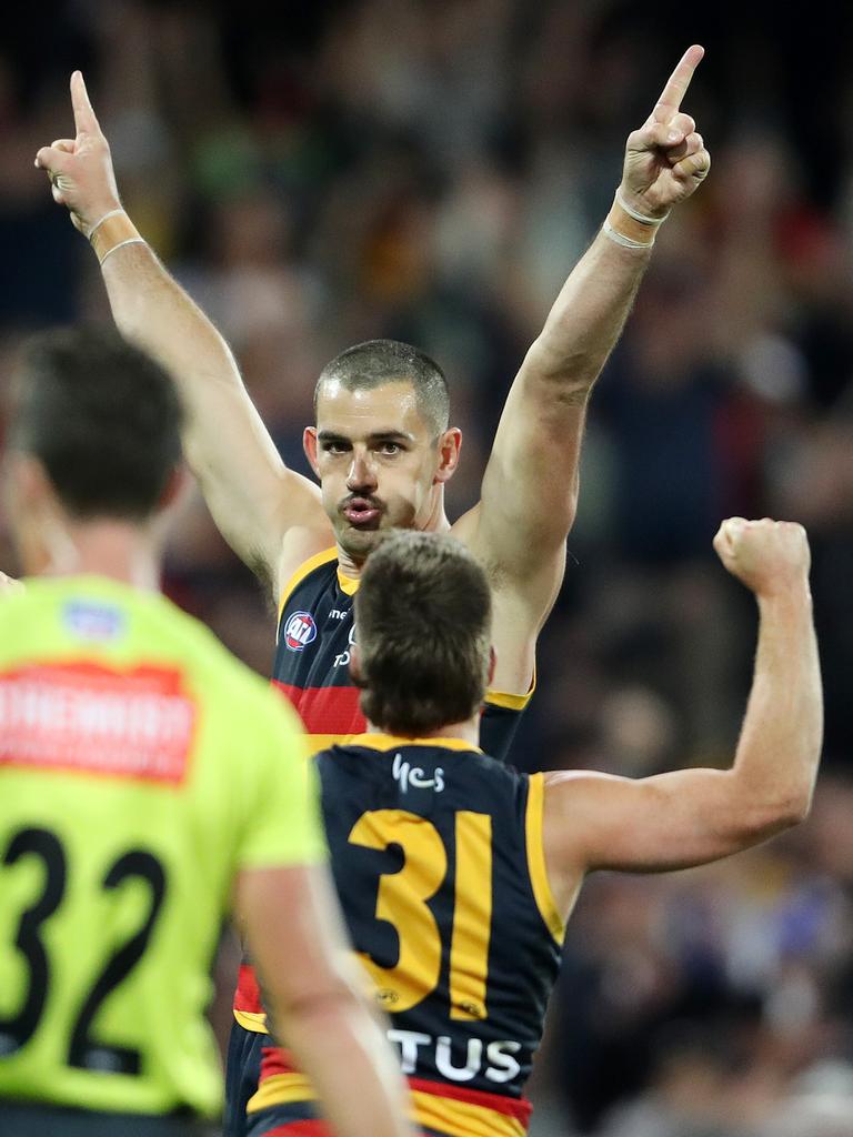 Taylor Walker after his shot in the final minute sailed straight through the middle. Picture: Sarah Reed/AFL Photos