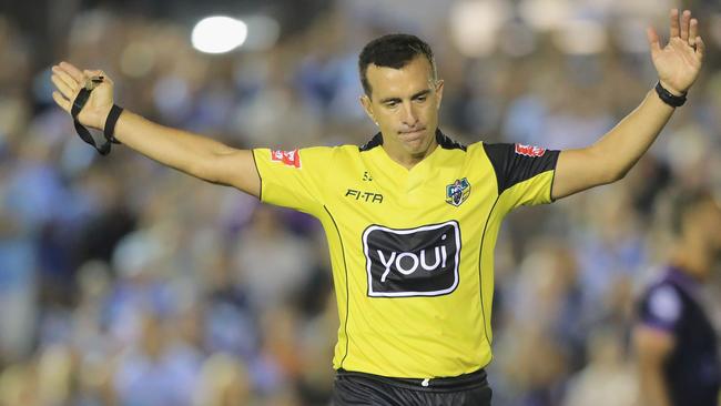 SYDNEY, AUSTRALIA - MARCH 30:  Referee Matt Cecchin awards a penalty to the Sharks during the round four NRL match between the Cronulla Sharks and the Melbourne Storm at Southern Cross Group Stadium on March 30, 2018 in Sydney, Australia.  (Photo by Mark Evans/Getty Images)