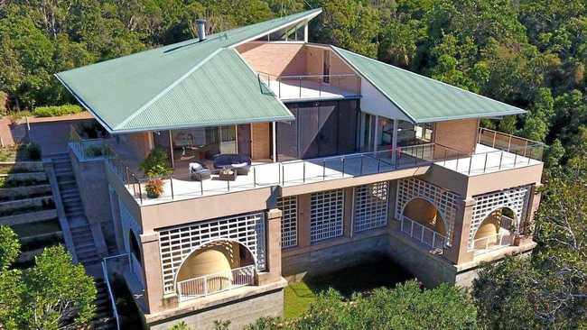 STUNNING HOME: This Deepwater property on Fingerfield Rd is on the market for $1.85 million. Picture: RealEstate.com