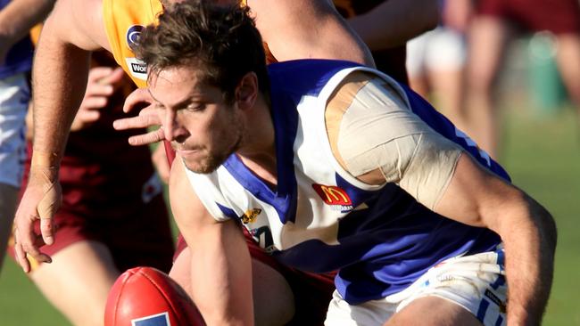 Andrew Duhau chases the ball. Picture: Mark Wilson