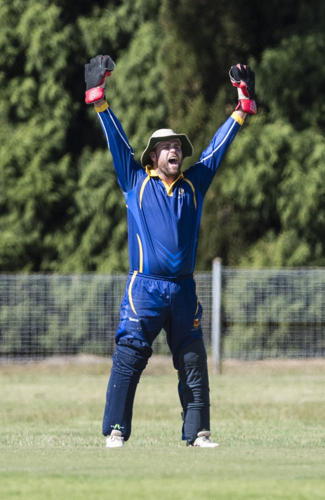 University wicketkeeper Dean Sullivan. Picture: Kevin Farmer