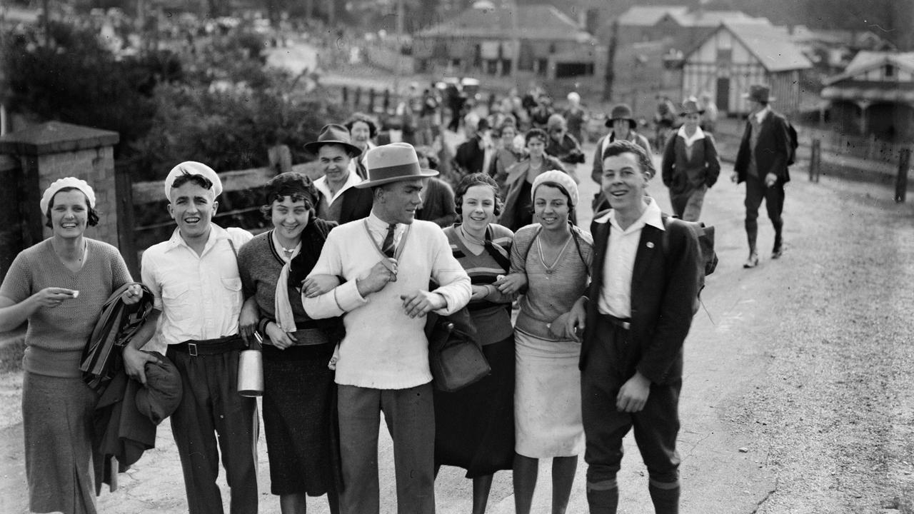 Some of the participants enjoy their day out hiking. Picture: The Tom Lennon collection at the Museum of Applied Arts &amp; Sciences