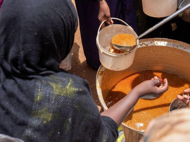 UN-backed hunger monitoring group issues: Warning that famine is spreading in Sudan