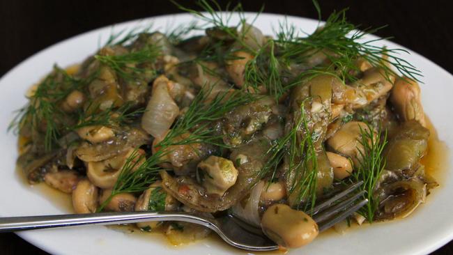 The zeytinyagli bakla prepared by Ibrahim Kasif at Stanbuli restaurant, Enmore. Photo: Hollie Adams