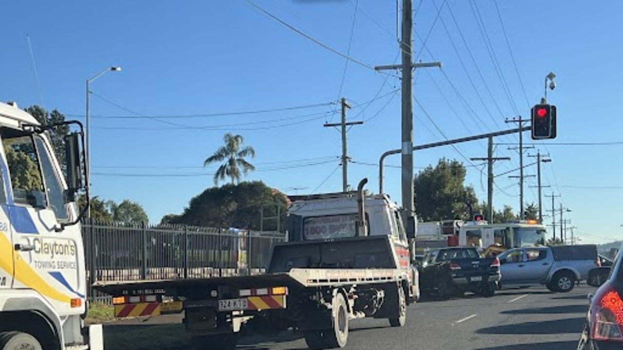 Three car crash on West and Stephen St Toowoomba | The Chronicle