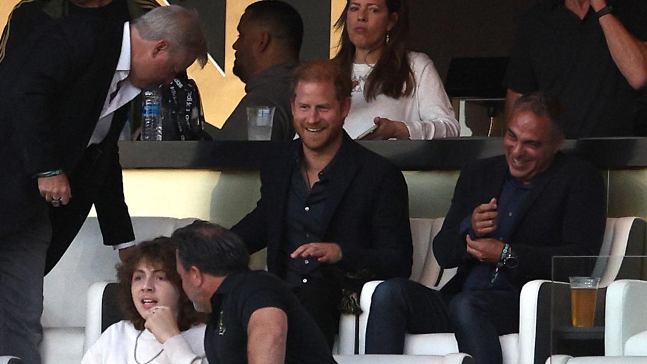 Everyone’s enjoying the show. Photo by Harry How/Getty Images.