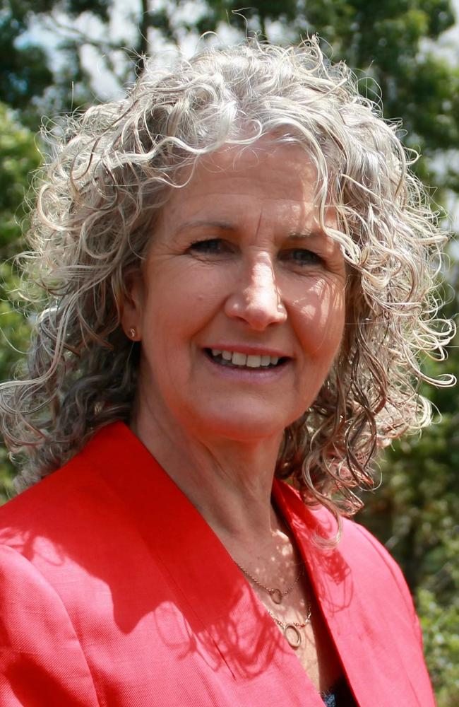 South Coast MP Liza Butler is calling on Lake Conjola dredging to recommence. Picture: Supplied