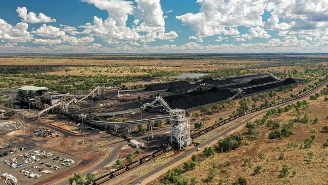 Whitehaven Coal has bowed out of the sale process to buy the $US3bn-plus Kestrel coal mine.