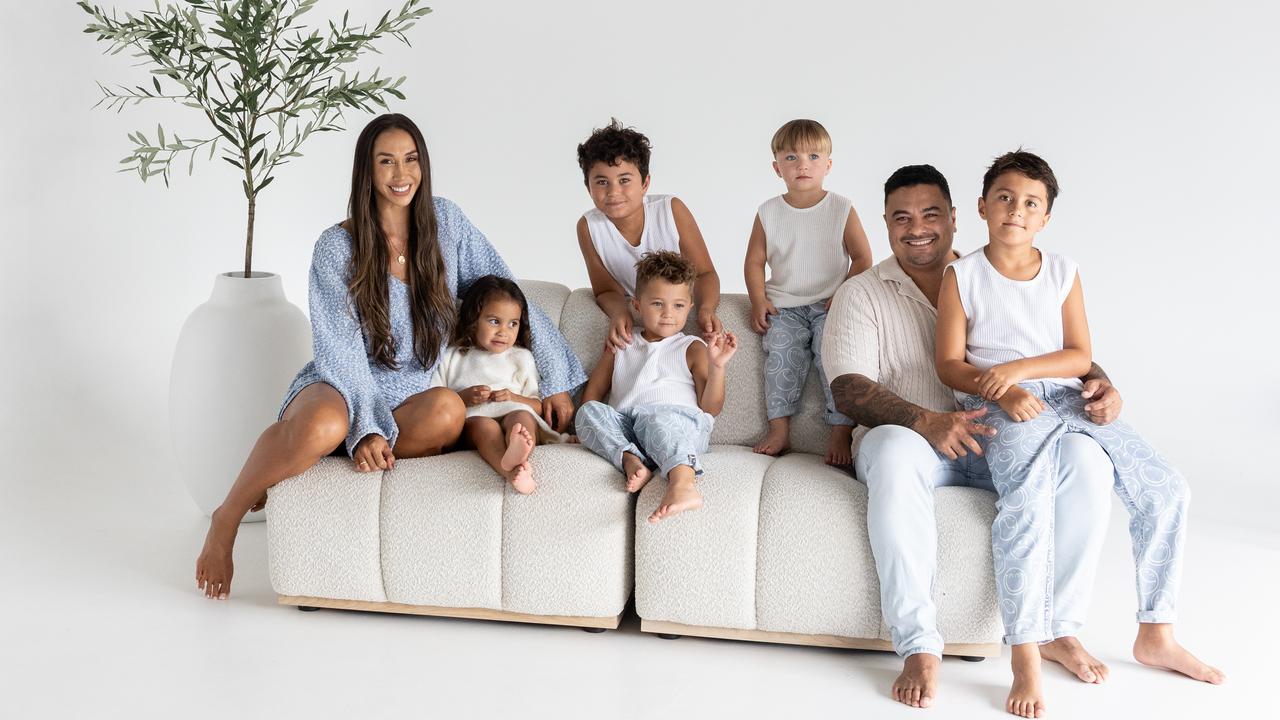 Chontel Duncan, husband Sam and children Jeremiah, Swayde, Paris and twins Havana and Justice. Picture: David Kelly