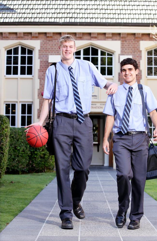 L to R, Rocco Zikarsky 15yrs, with LeBron Brooks 15yrs in Grade 9, Rocco would be the seventh tallest player in the NBA if he joined now, he will join the NBA Global Academy in Canberra, Thursday 4th November 2021 – Photo Steve Pohlner