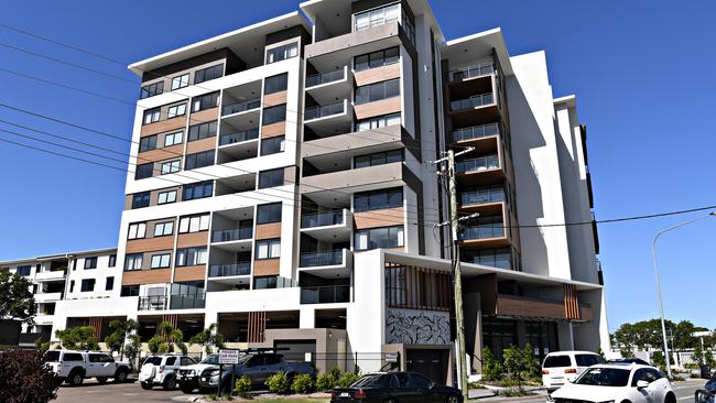 RGD buildings.The Rhythm on Beach, Maroochydore