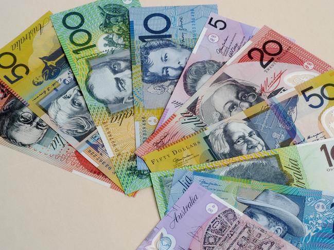 03/02/2009 FEATURES: Generic of Australian bank notes. Pic RBA.