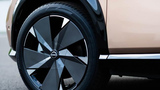 EMBARGO 3.15pm July 15 2020:2021 Nissan Ariya electric SUV.