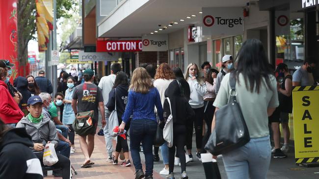 Shoppers in Elizabeth Street Mall. Boxing Day sales in Hobart in previous years. Picture: Nikki Davis-Jones