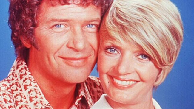 Florence Henderson Who Played The Mum On The Brady Bunch Is Still Dating At 80 Years Old The