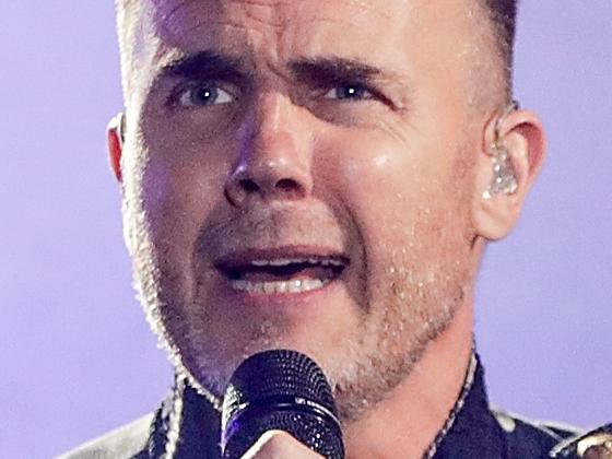 MELBOURNE, AUSTRALIA - NOVEMBER 15: Gary Barlow from Take That performs at Rod Laver Arena on November 15, 2017 in Melbourne, Australia. (Photo by Sam Tabone/WireImage)