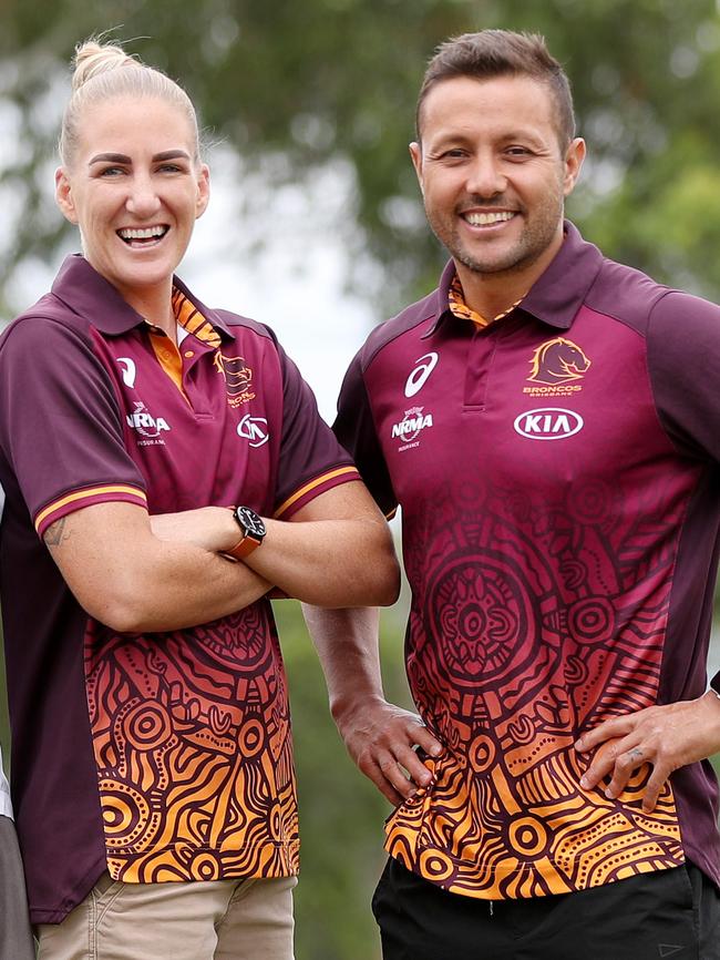 16-year-old Emelia Wescombe at Woodridge State High School with Justin Hodges, Ali Brigginshaw and Scott Prince. Pics Tara Croser.