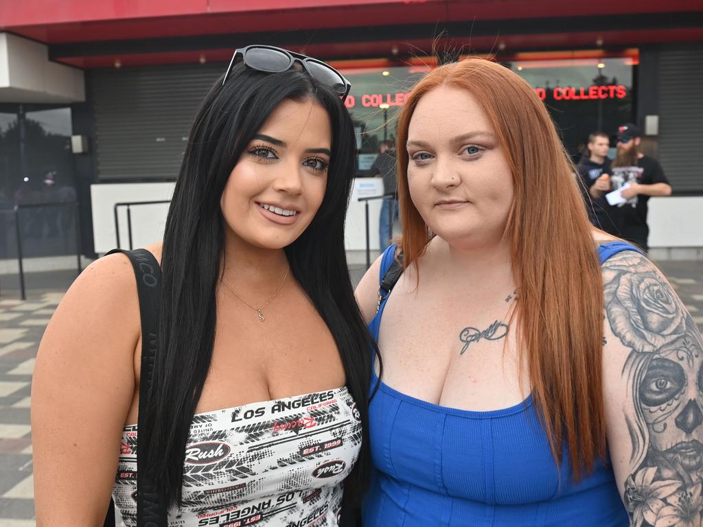 Fans outside the Snoop Dogg Concert at the Adelaide Entertainment centre. Picture: Keryn Stevens