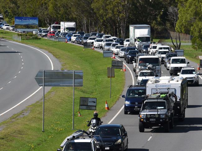 GOLD COAST, AUSTRALIA - NewsWire Photos NOVEMBER 2, 2020: Police check cars at the Queensland border with NSW at Stuart Street in Coolangatta one day before the border opens to NSW but not Sydney. Picture: NCA NewsWire / Steve Holland