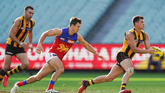 Jaeger O’Meara in action in Sunday’s game between the Hawks and Lions. Picture: AAP Image/Michael Dodge.