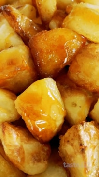 Roasted caramel potatoes