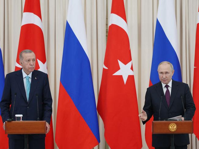 Russian President Vladimir Putin (R) and his Turkish counterpart Recep Tayyip Erdogan giving a joint press conference following a meeting in Sochi. Picture: Murat CETIN MUHURDAR / Turkish Presidency Press Office / AFP