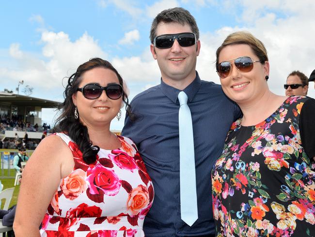 Townsville Cup socials | Daily Telegraph