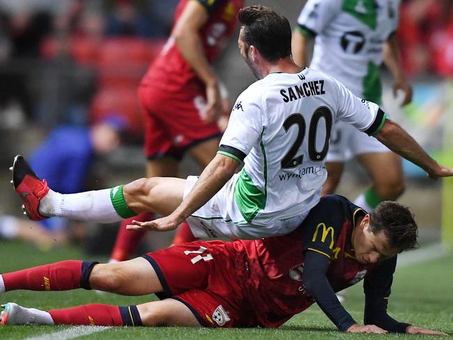 It was a physical contest on and off the ball. (Photo by Mark Brake/Getty Images)