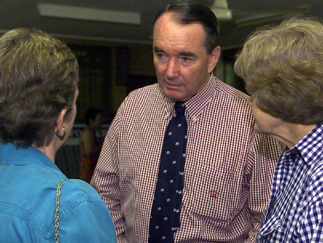 MARCH 17, 2001 : Former MP for Ryan, John Moore mingles with some of the Liberal Party faithful at Toowong Bowls Club, 17/03/01. pic Nathan Richter.