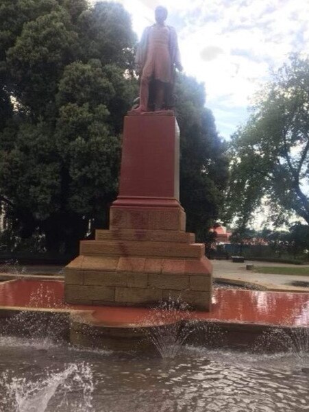 John Franklin statue vandalised on Australia Day