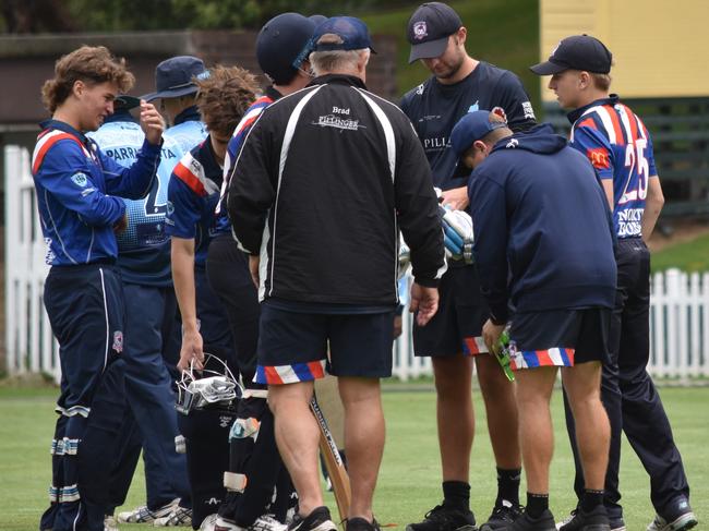 Easts gather together at a drinks break. Picture: Sean Teuma